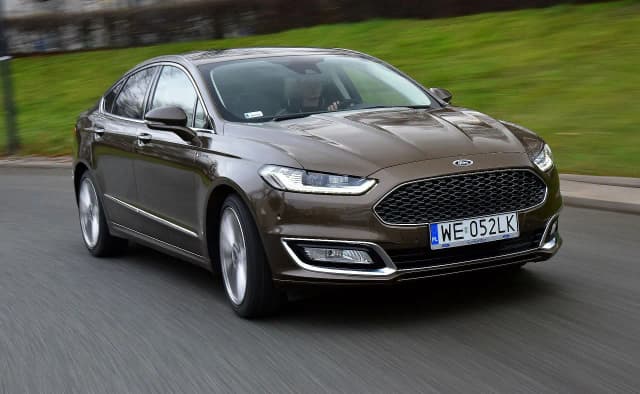 Ford Mondeo jaki silnik wybrać? Odkryj najlepsze opcje i oszczędności Ford Mondeo jaki silnik wybrać? Odkryj najlepsze opcje i oszczędności